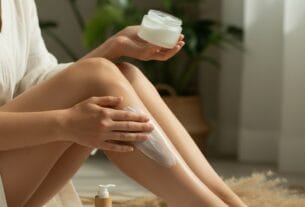 hidratante corporal para pele seca aplicacao nas pernas rotina diaria