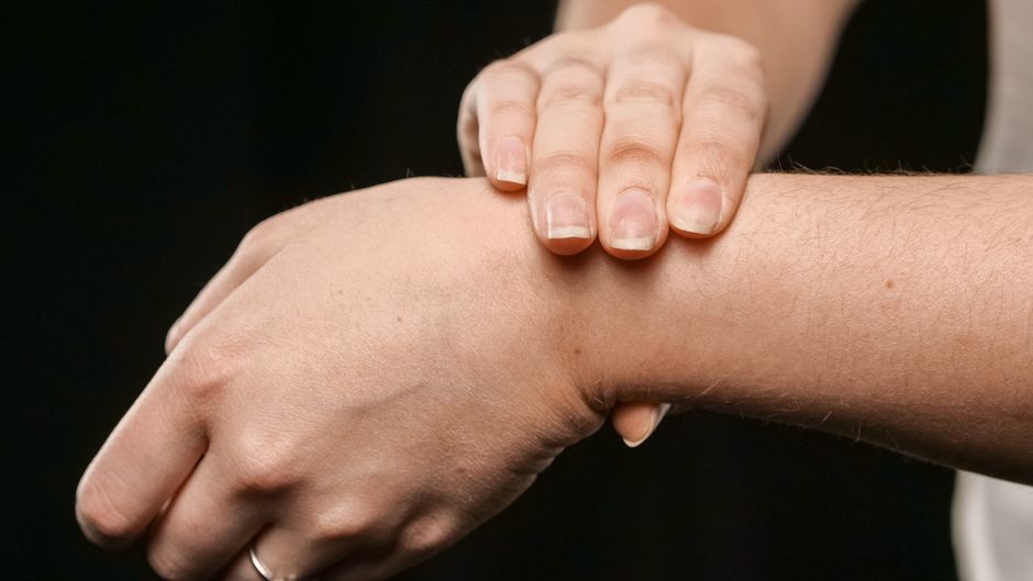 Estresse na pele: como o cortisol afeta a saúde cutânea