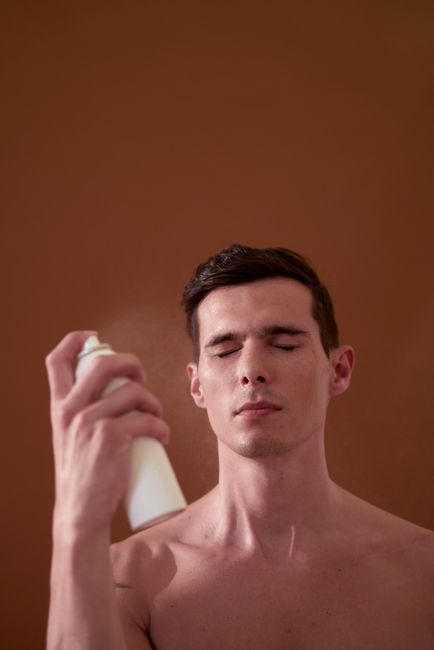 Cuidados essenciais com a pele para homens 4 Produtos essenciais para cuidados pele homens